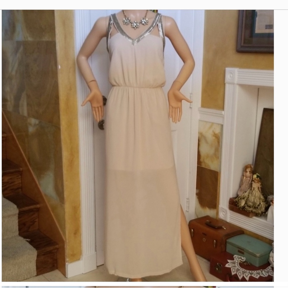 L’atiste by Amy Maxi Dress Size Medium